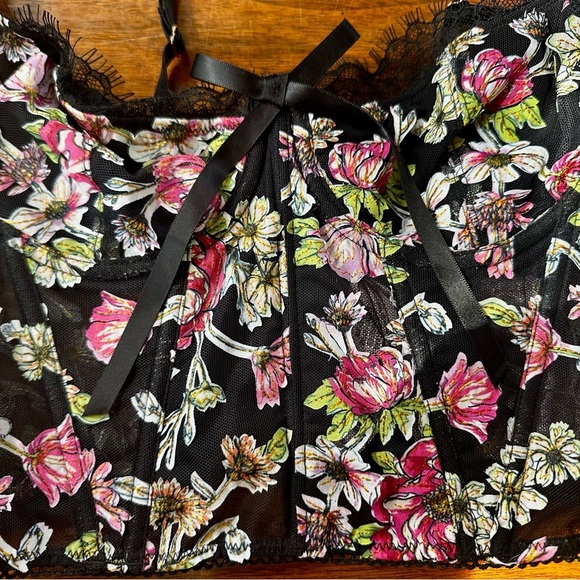 Victoria’s Secret Dream Angels Black Floral Corset Top Size 34B New Without Tag! - Picture 7 of 9
